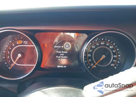 2021 Jeep Wrangler Unlimited Sport S 4X4 z USA, uszkodzony, nr VIN 1C4HJXDN7MW832579